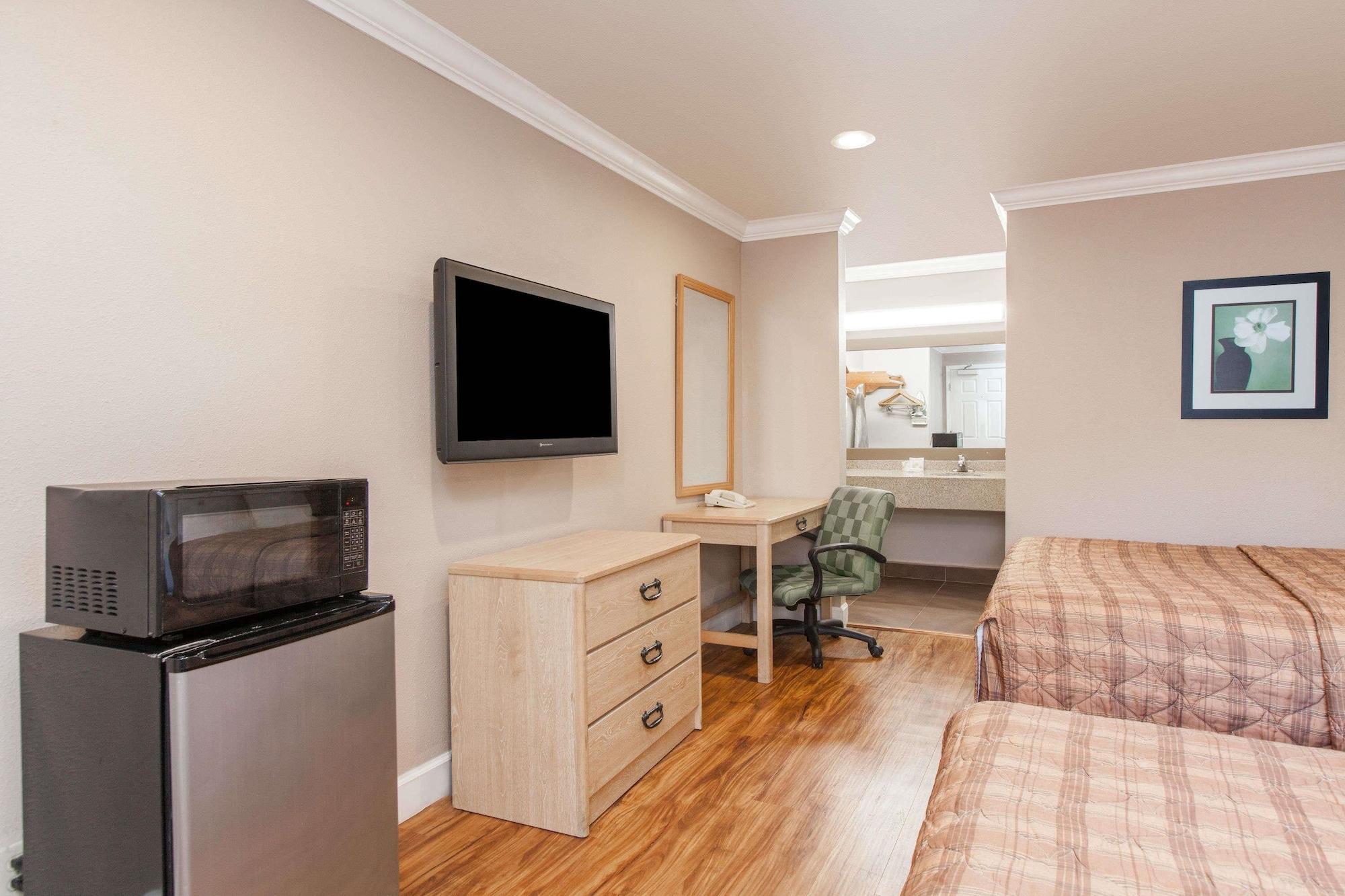 Days By Wyndham San Francisco S/oyster Point Airport 2*