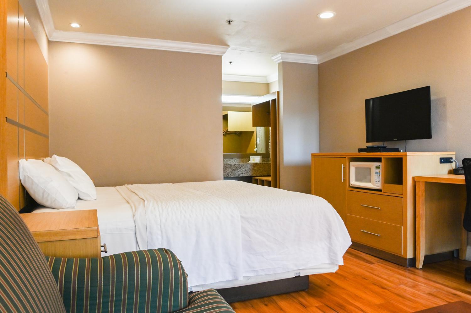 Hotel Days By Wyndham San Francisco S/oyster Point Airport 2*