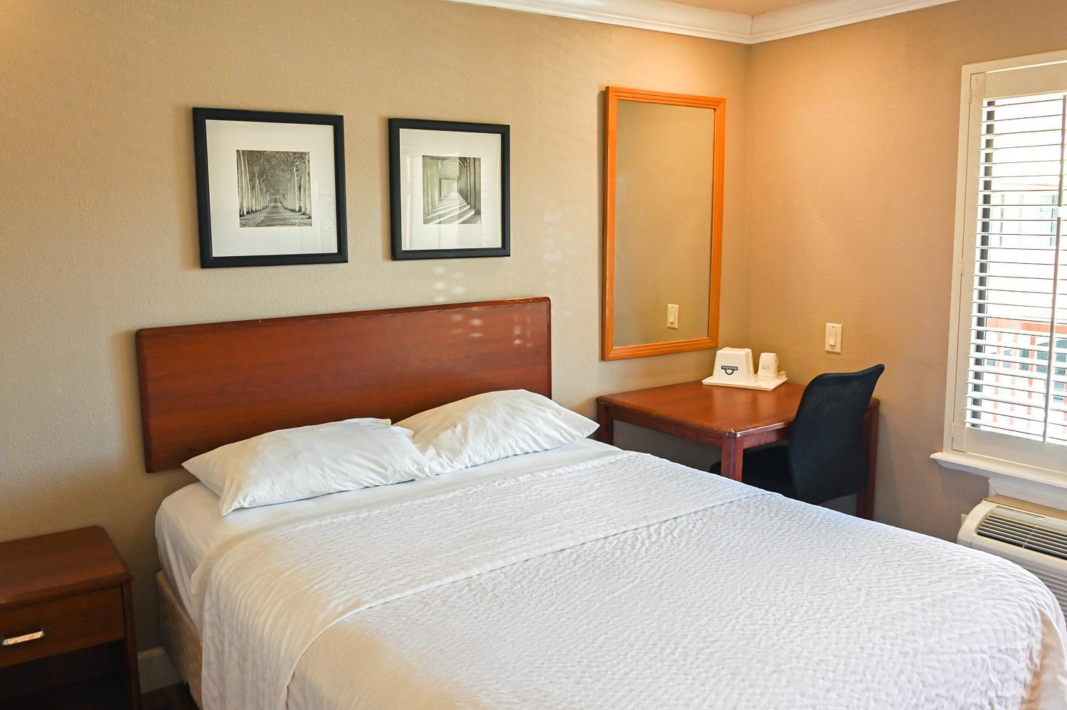 Days By Wyndham San Francisco S/oyster Point Airport
